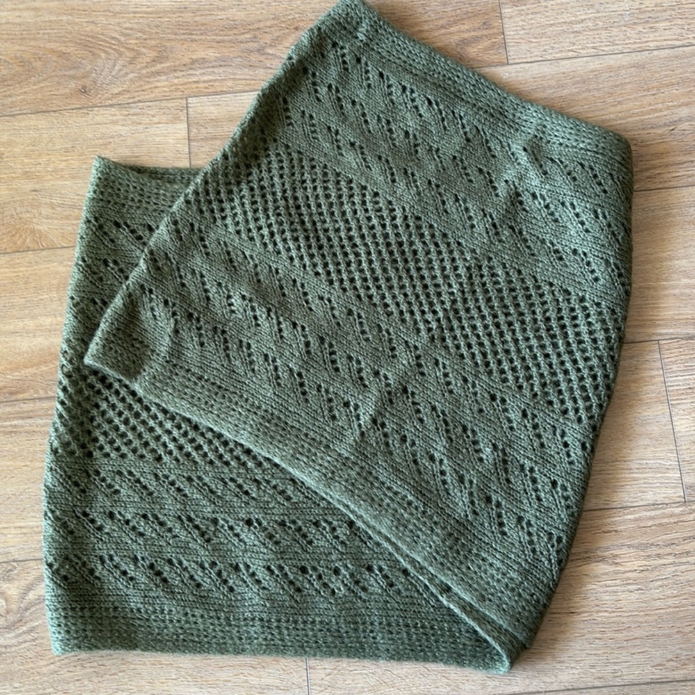 Gifts for Her🎁 Rubi Cozy Green Knit Infinity Scarf